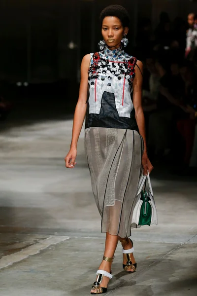 Look 36